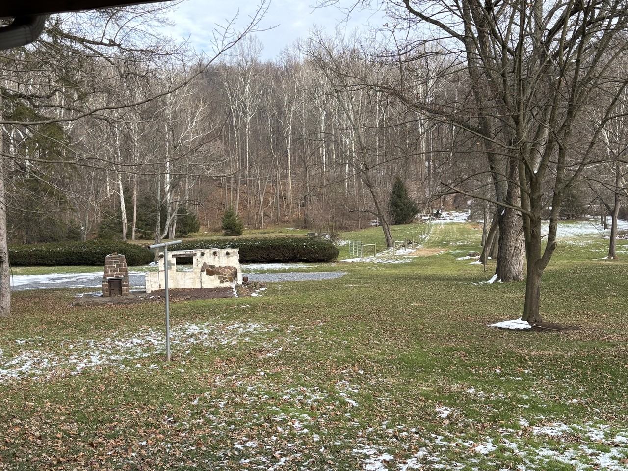 232 Mansion House Rd - Photo 3 of 15