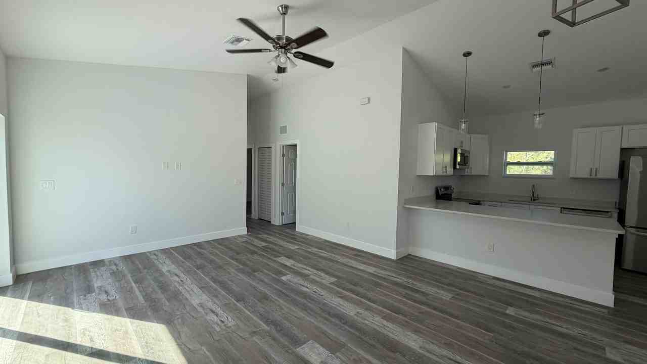 27475 Treadmill Dr - Photo 7 of 20