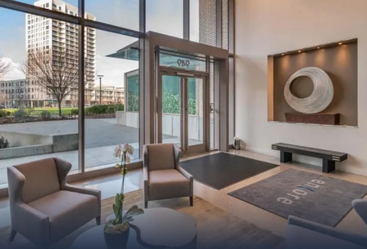 949 Nw Overton St #619 - Photo 3 of 10