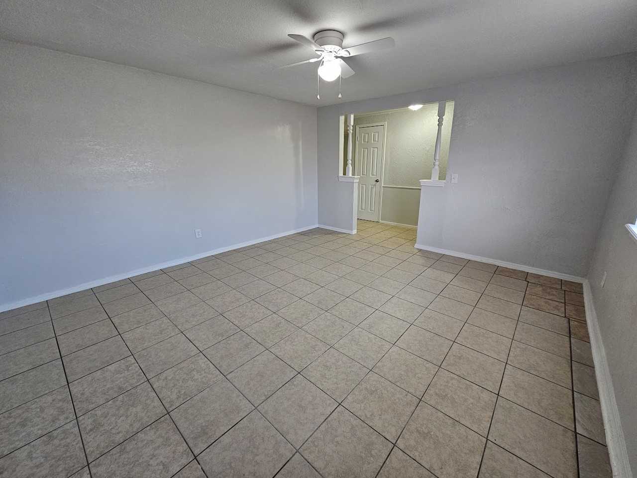 424 Nw 88th St - Photo 2 of 18