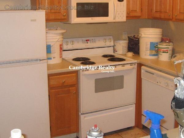 245 Main St #17T - Photo 3 of 18