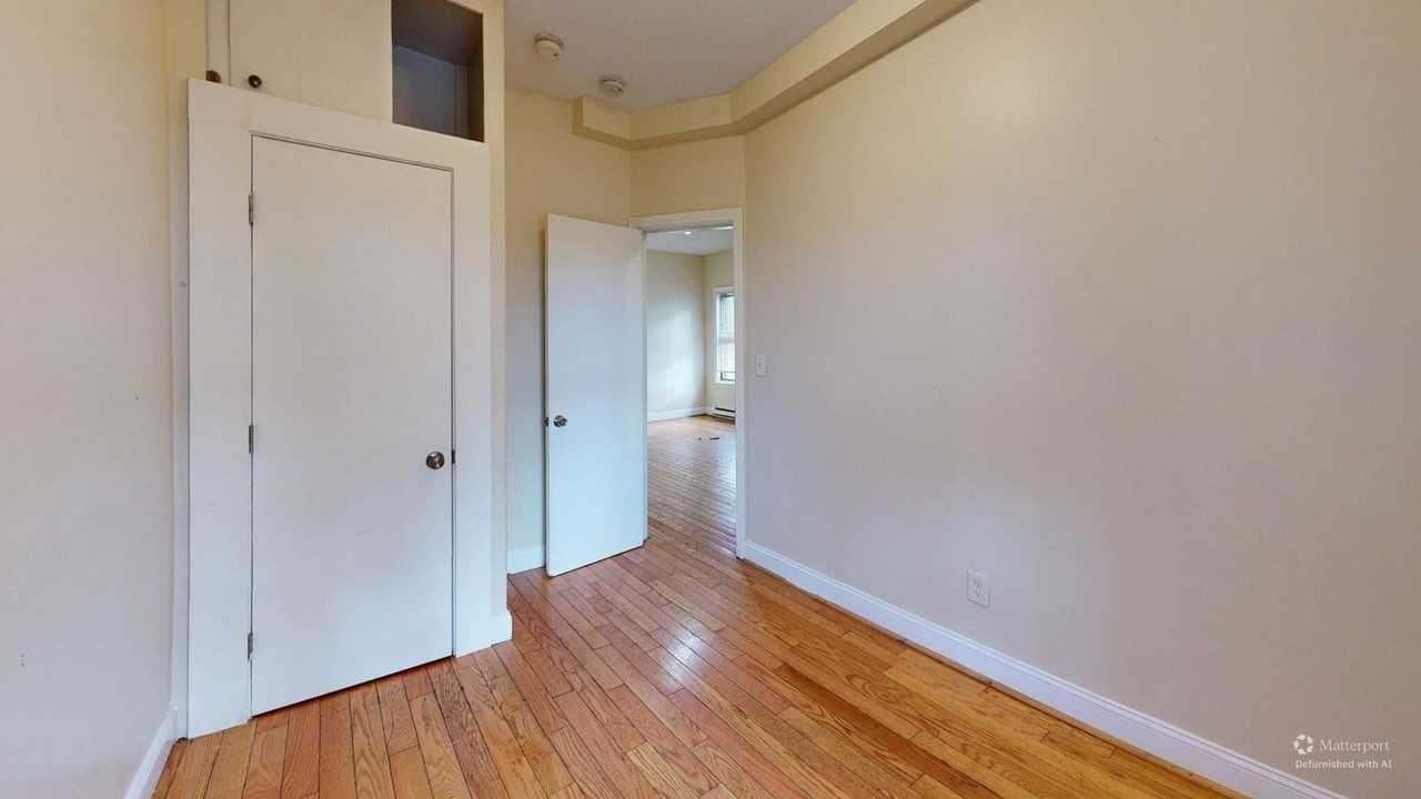 249 Washington St #1 - Photo 7 of 9