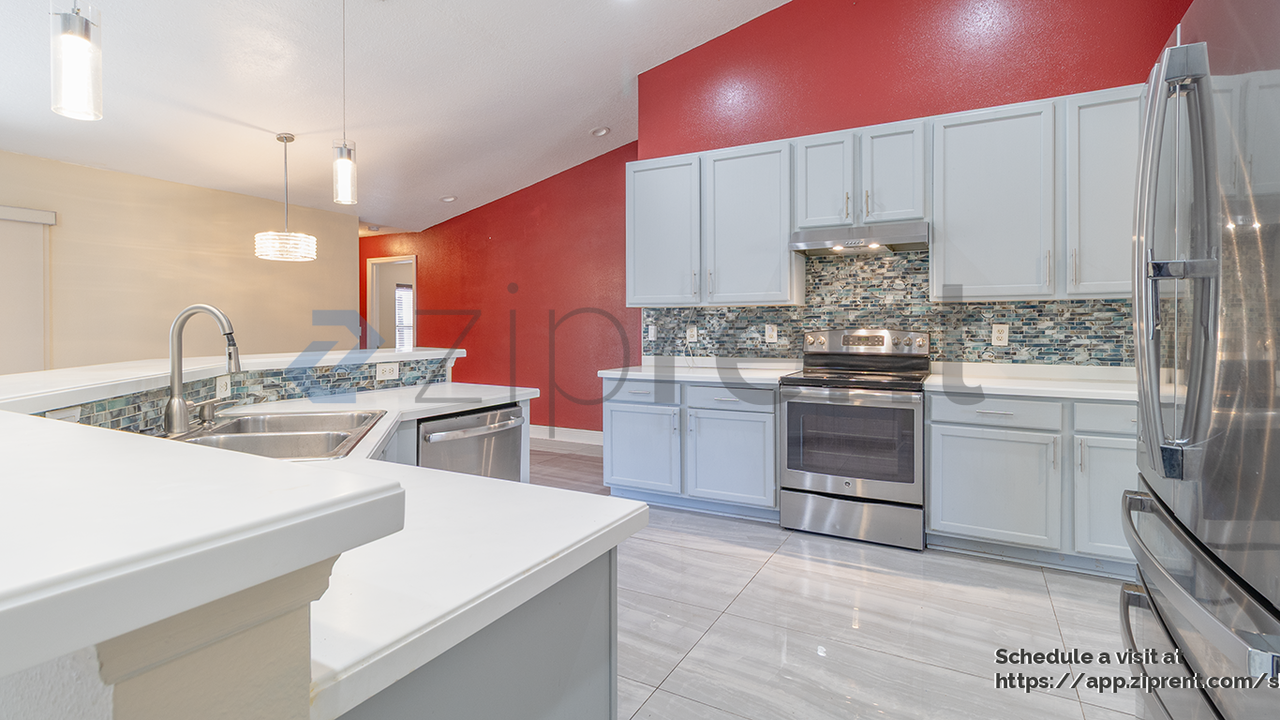 714 Sw Sardinia Ave - Photo 7 of 24