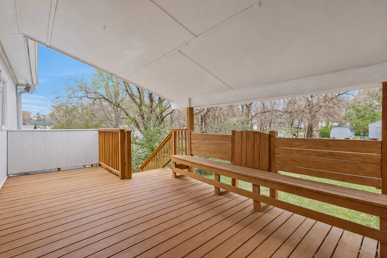 205 Spring St - Photo 3 of 21