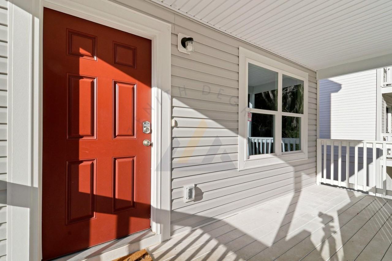 142 Palmetto Breeze Cir - Photo 3 of 11