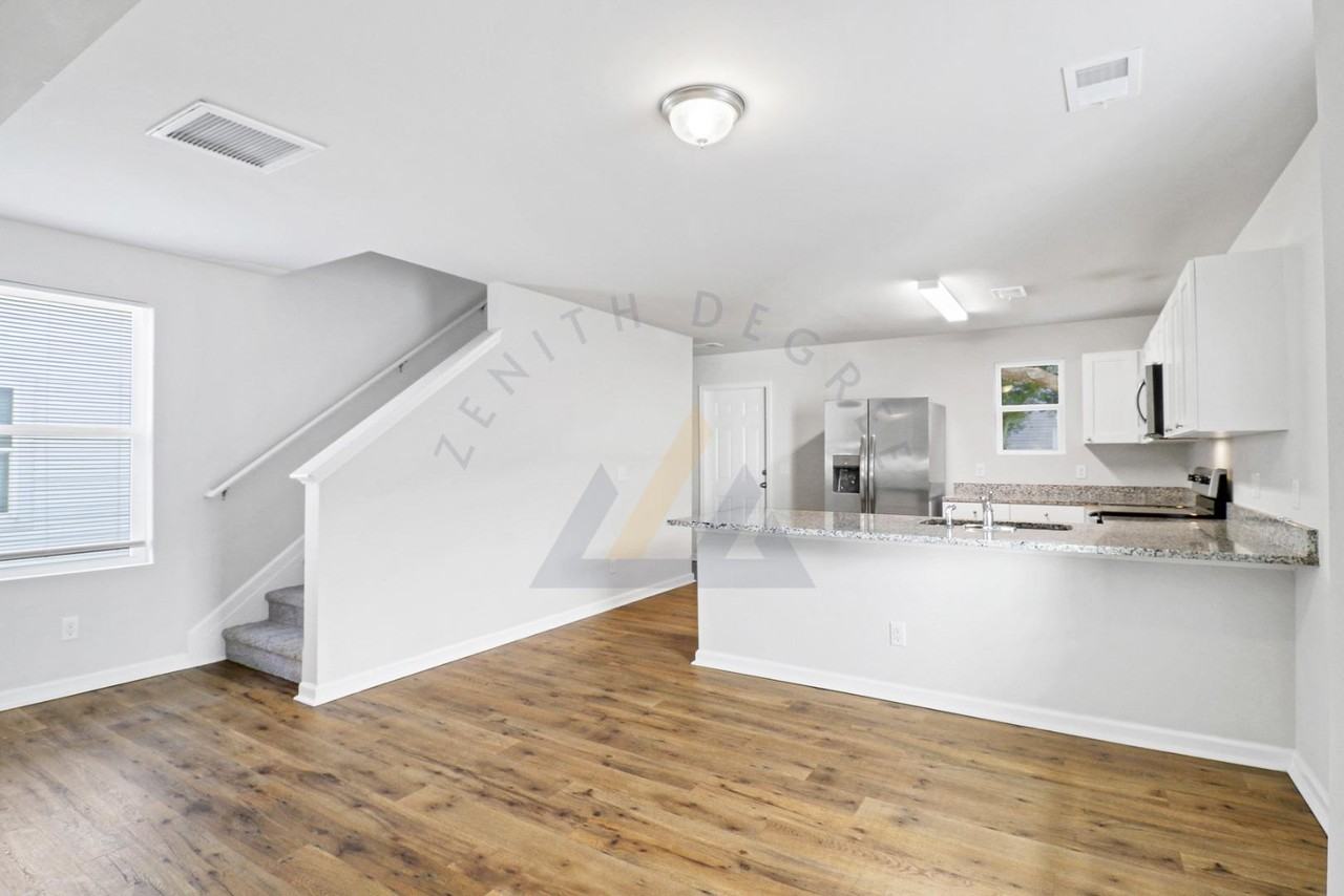 142 Palmetto Breeze Cir - Photo 7 of 11