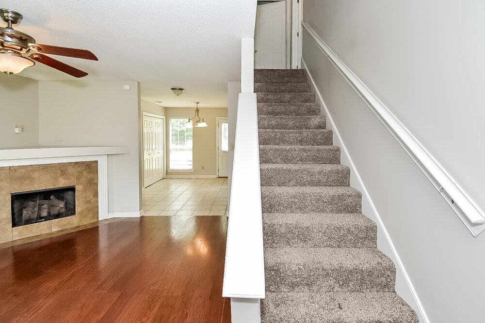 4483 Shadow Glen Cv - Photo 4 of 17