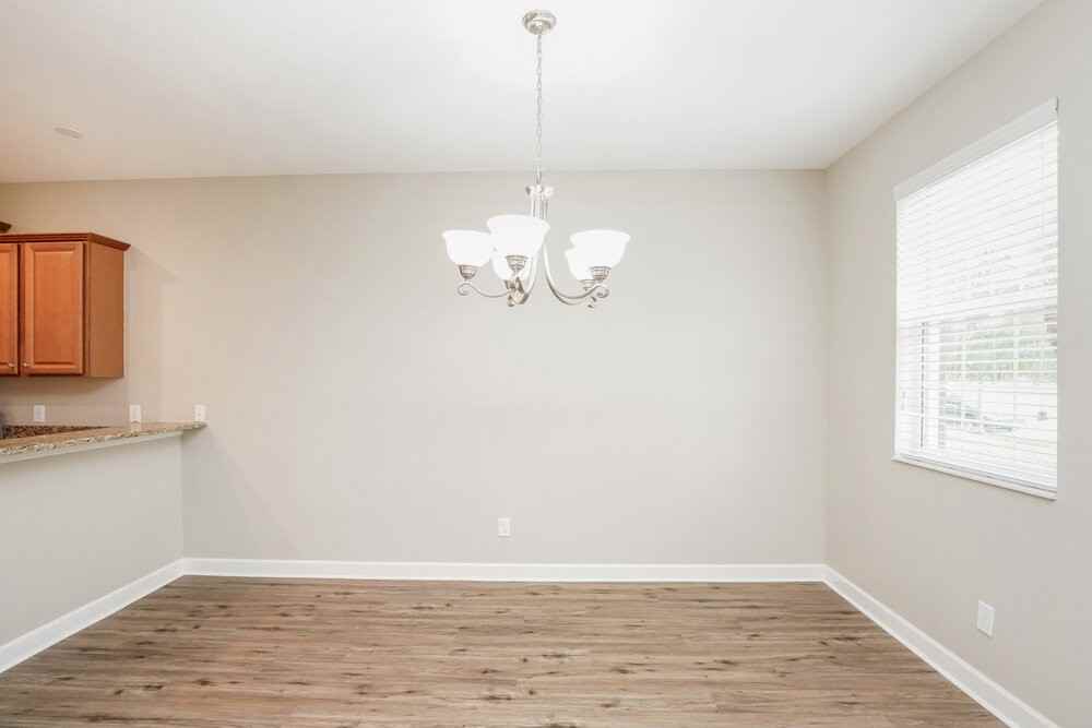 9138 Savannah Grove Ln - Photo 6 of 17