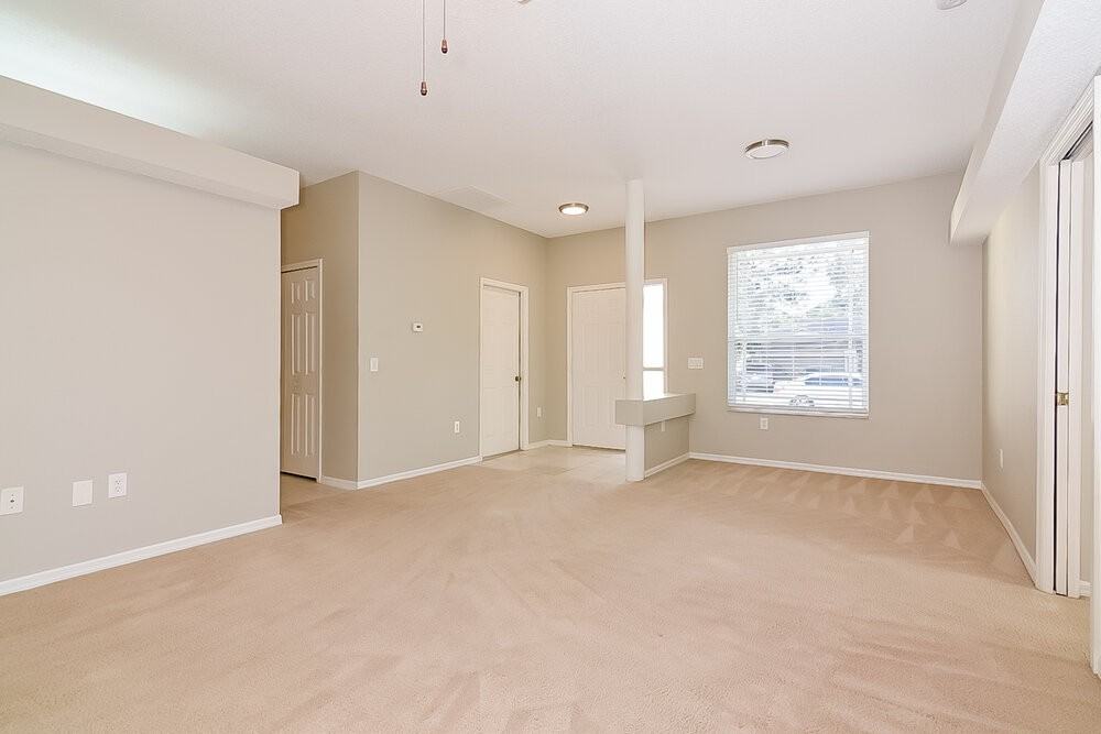 7129 Captiva Cir - Photo 2 of 14