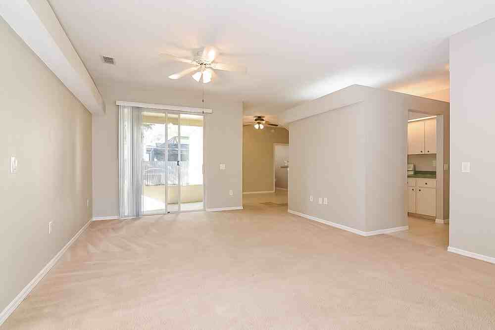 7129 Captiva Cir - Photo 3 of 14