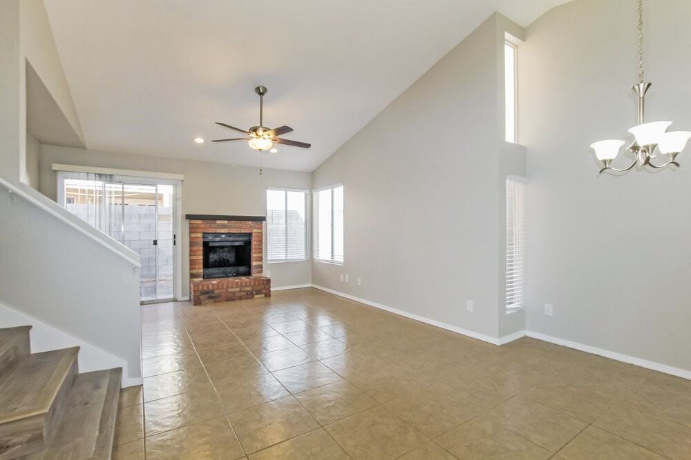 3552 E Le Marche Ave - Photo 4 of 17