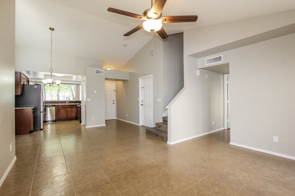 3552 E Le Marche Ave - Photo 5 of 17