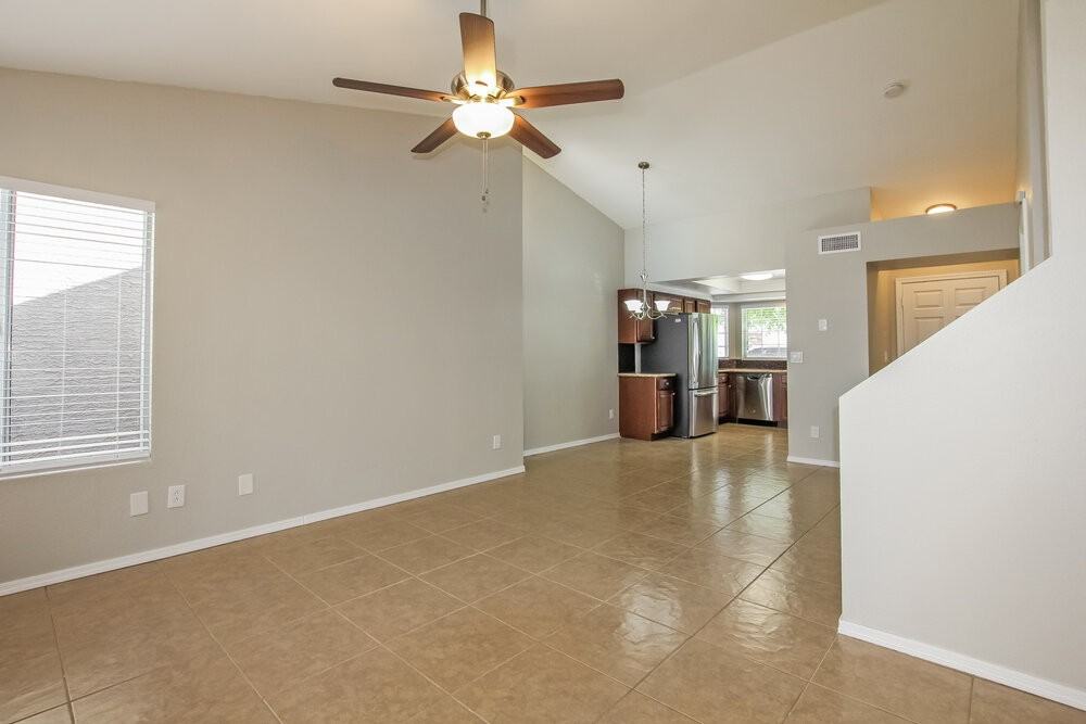 3552 E Le Marche Ave - Photo 6 of 17