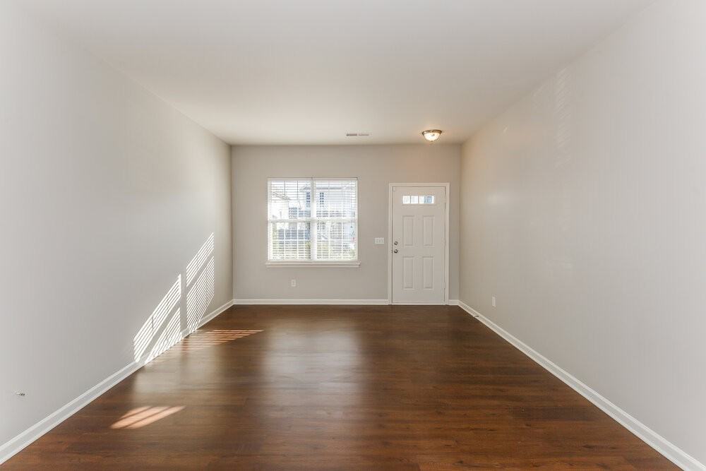 2619 Rozzelles Landing Dr - Photo 2 of 15