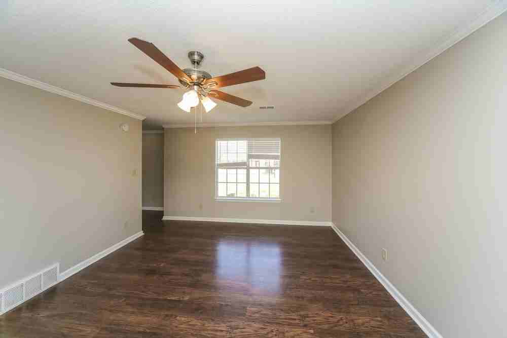 5180 Plum Tree Dr - Photo 5 of 16