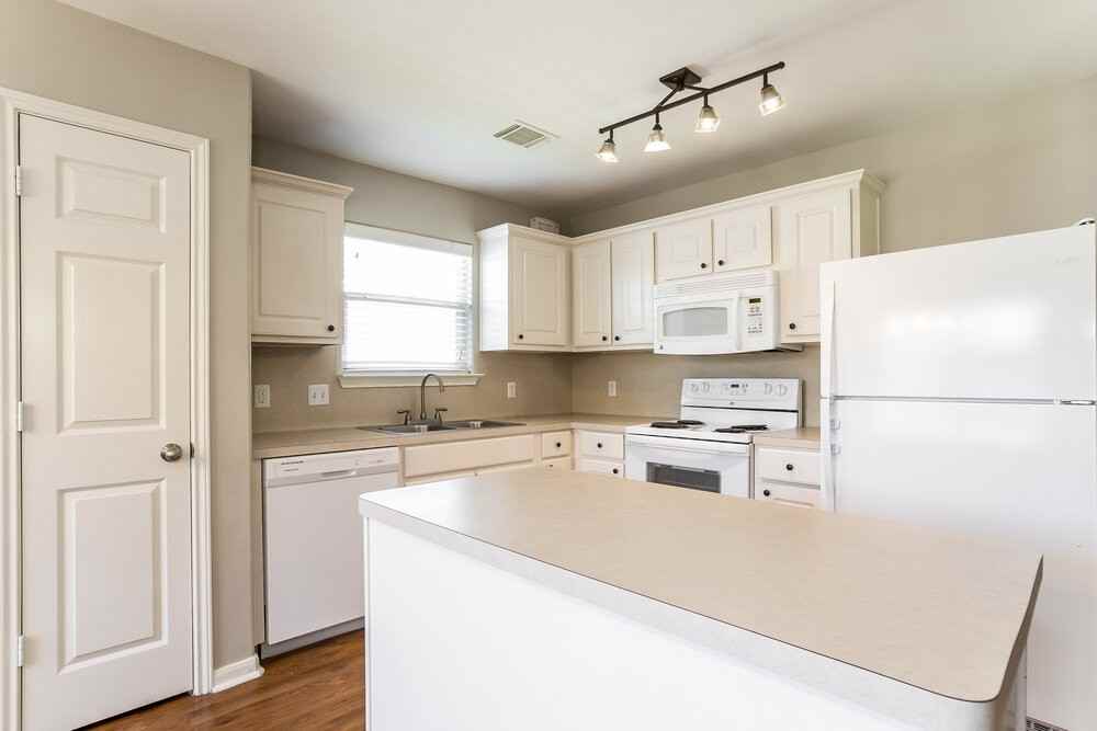 4719 San Antonio River Dr - Photo 6 of 16