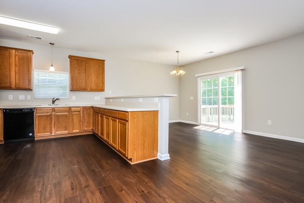 801 Widewaters Pkwy - Photo 6 of 16