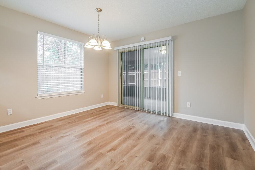 2655 Mccormick Woods Dr - Photo 4 of 16