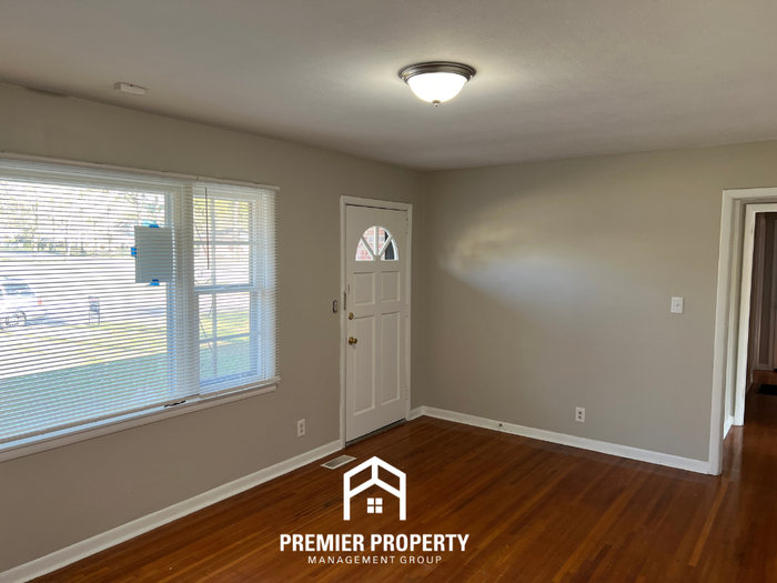 3121 Teton Cir Nw - Photo 2 of 21