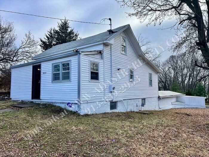 9603 E 35th St S - Photo 4 of 22