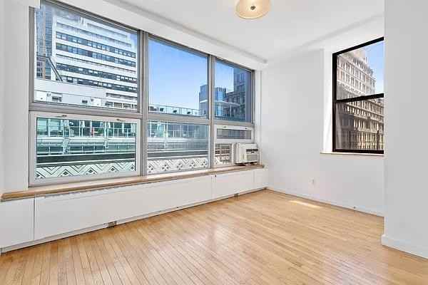 Fulton St #12H - Photo 6 of 8