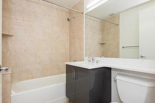 Hanover Sq #20X - Photo 3 of 9