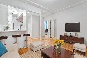 featured image of Fulton St #12C