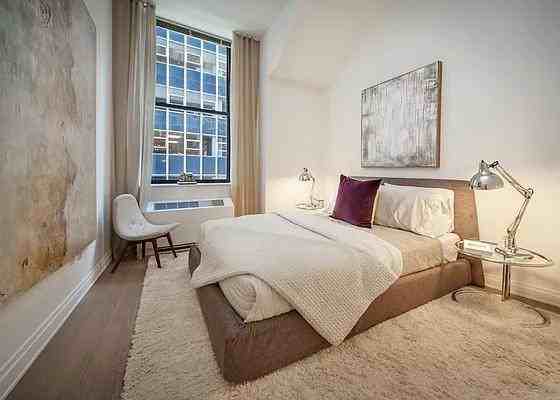 Pine St #2410 - Photo 2 of 9