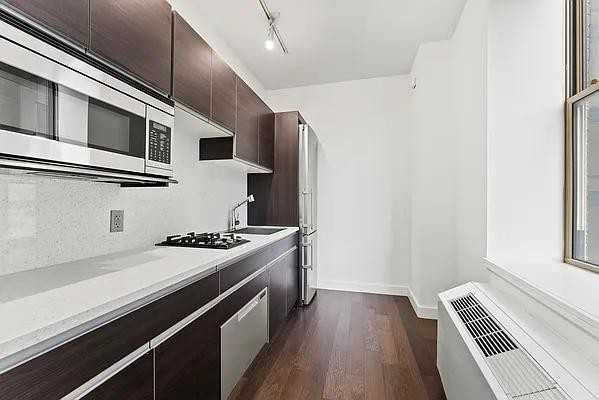 John St #2701 - Photo 4 of 9