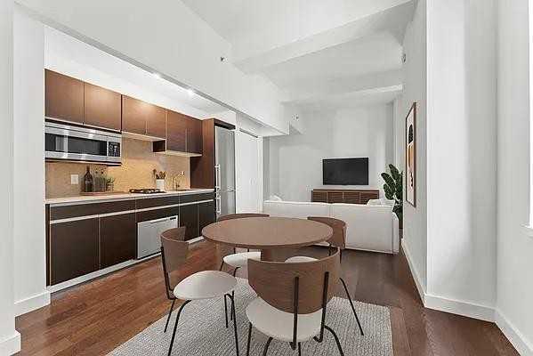 John St #1601 - Photo 3 of 6