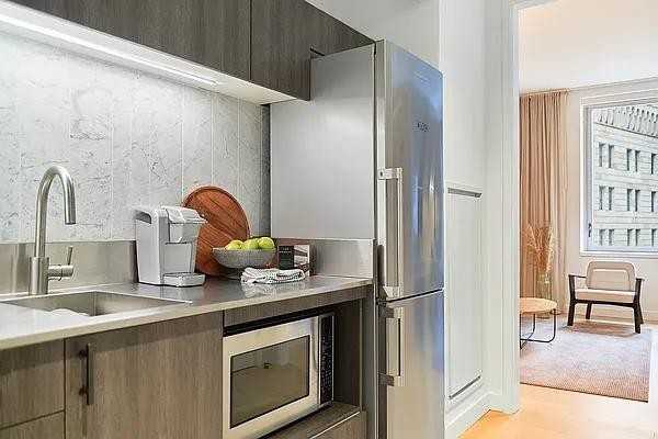 William St #901 - Photo 4 of 9