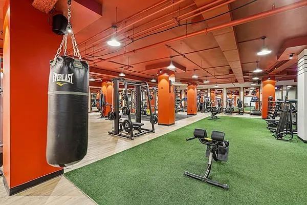 Broad St #1513 - Photo 6 of 10