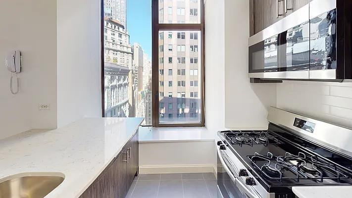 Hanover Sq #17W - Photo 3 of 8