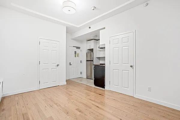 Fulton St #4E - Photo 2 of 4