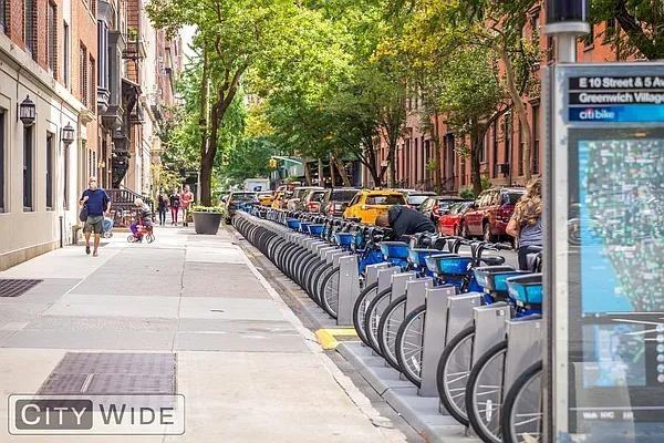 E 14th St #34 - Photo 6 of 13