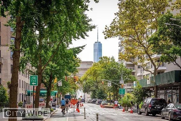 E 14th St #34 - Photo 7 of 13