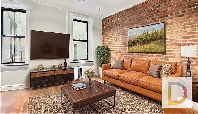 E 13th St #4C - Photo 4 of 19