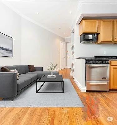 E 13th St #6D - Photo 3 of 20