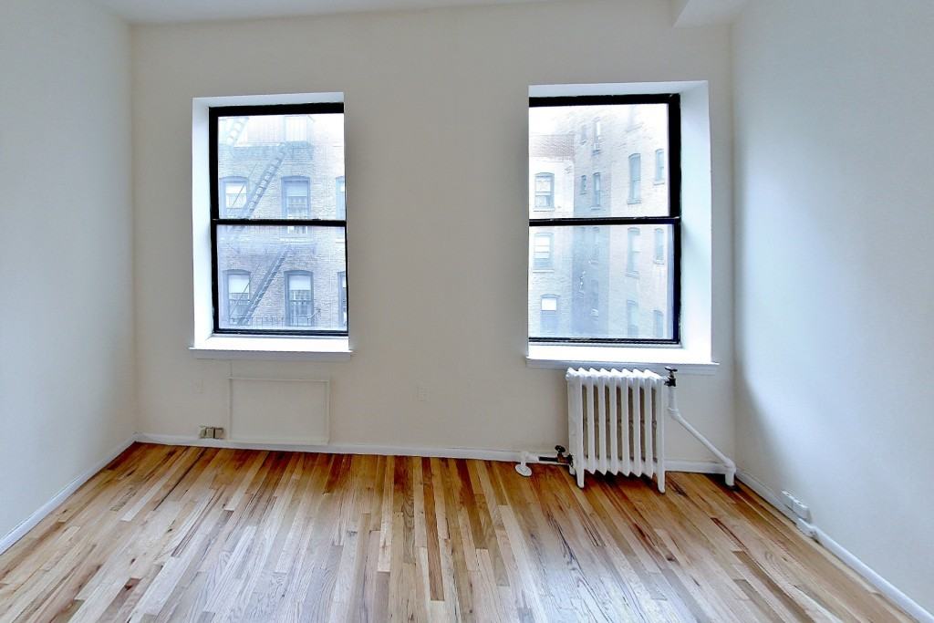 W 112th St #4G - Photo 6 of 7