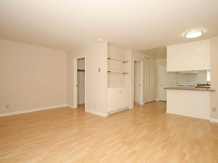 2700 Del Medio Ct #227 - Photo 6 of 8