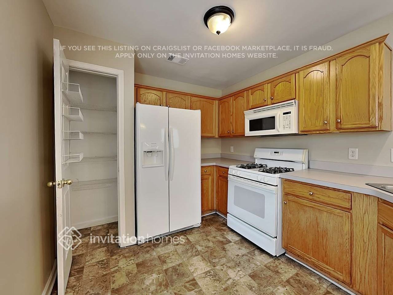 325 Providence Rd - Photo 7 of 18