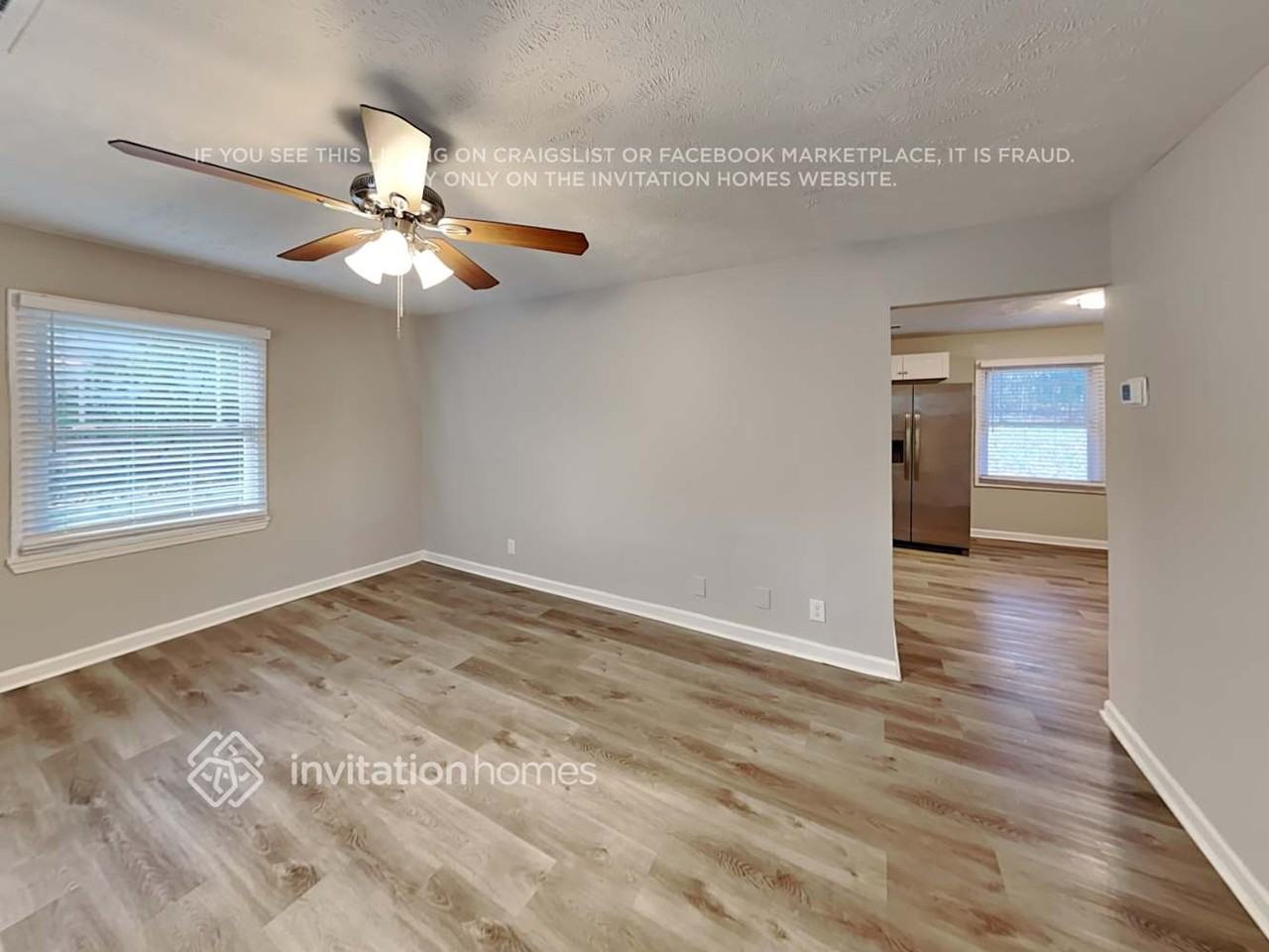300 Banberry Dr Se - Photo 4 of 17