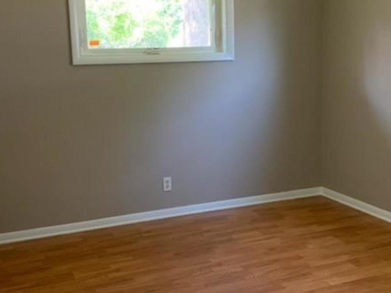 5411 W Lake Shore Dr - Photo 5 of 15