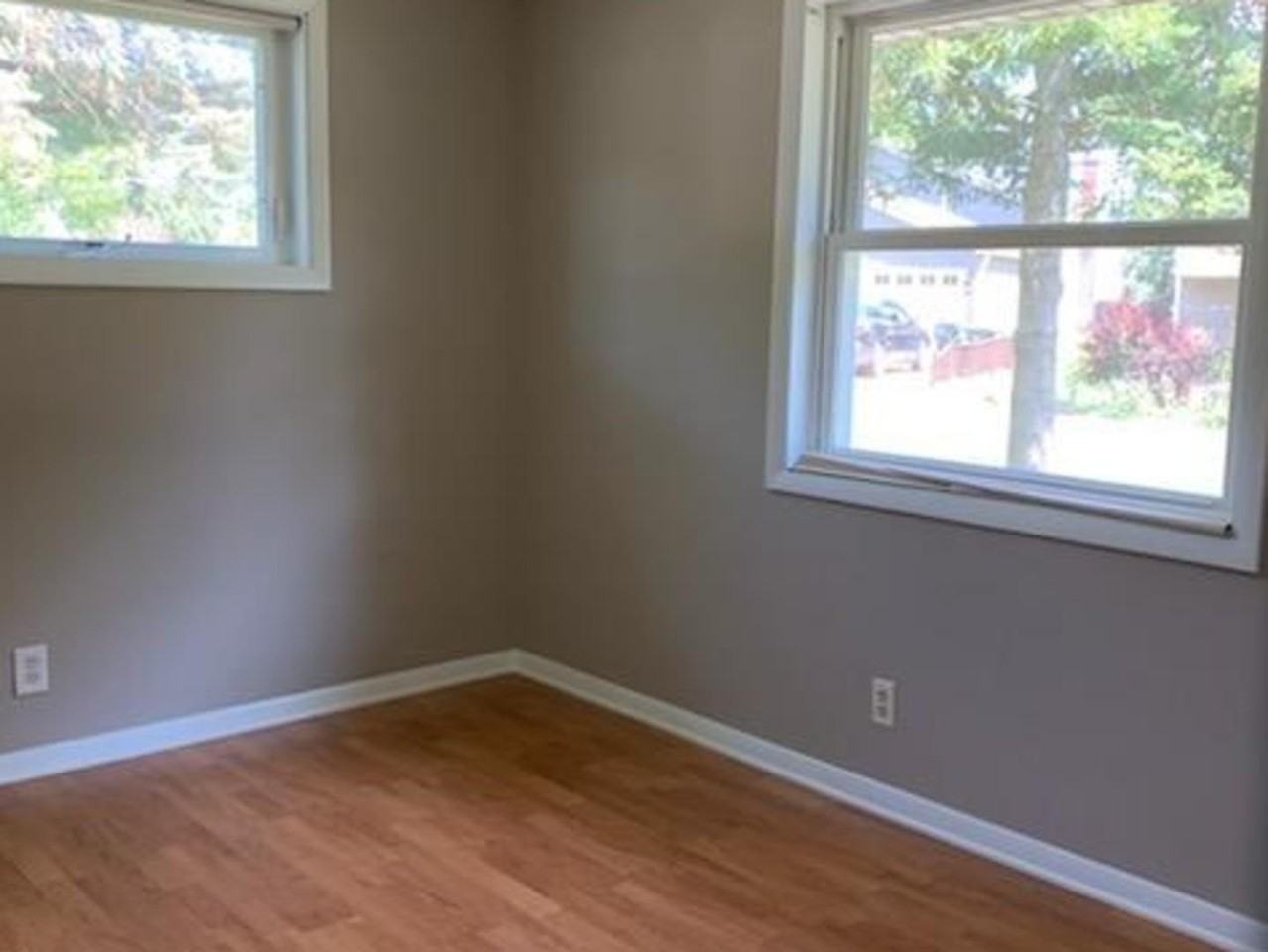 5411 W Lake Shore Dr - Photo 6 of 15