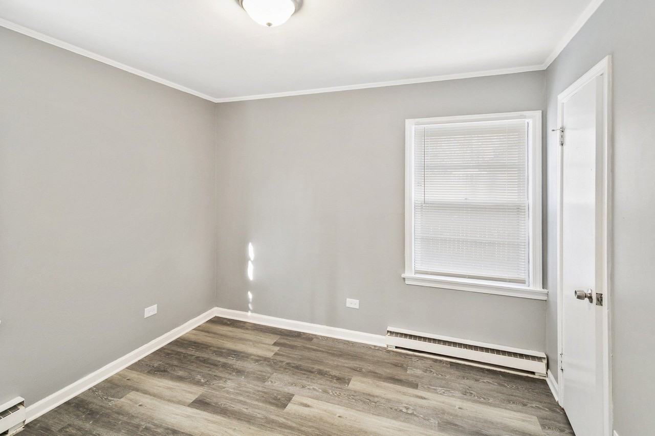 17306 Holmes Ave - Photo 6 of 17