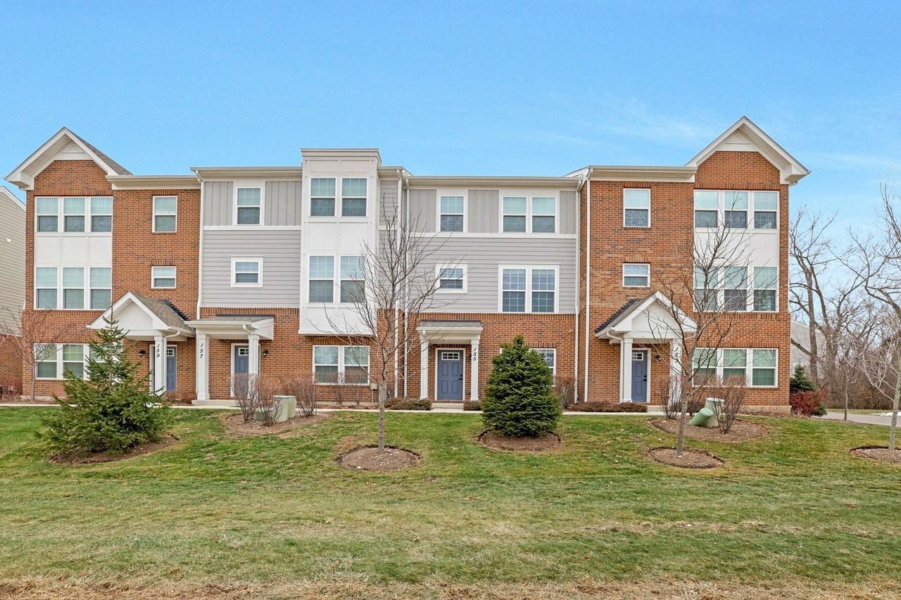 155 Canterbury Way - Photo 2 of 21