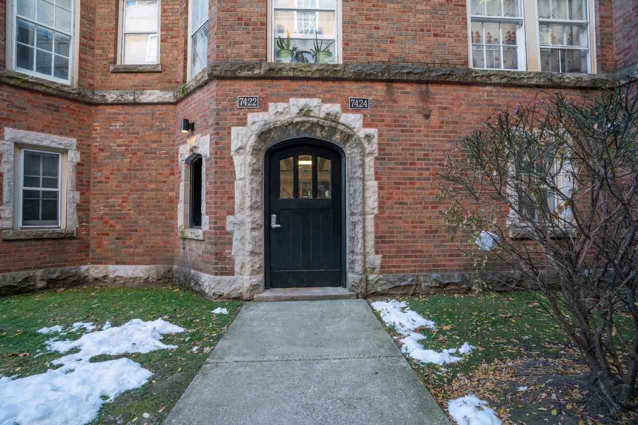 7422 N Damen Ave Apt 2g #2G