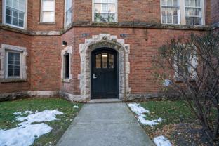 7422 N Damen Ave Apt 2g #2G - Photo 1 of 1