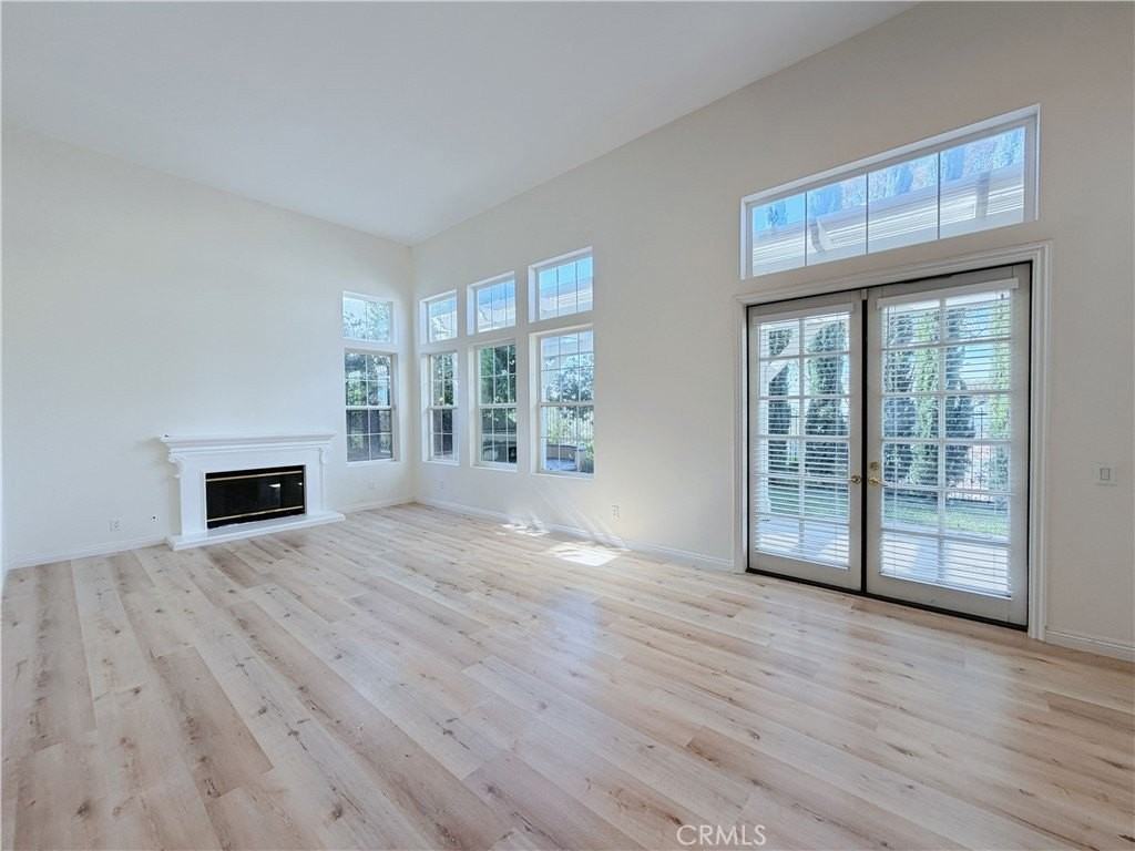 1531 S Westridge Rd - Photo 3 of 33