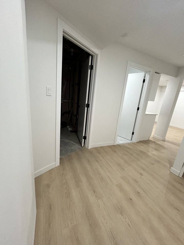 2360 159 St Sw #BS - Photo 3 of 14